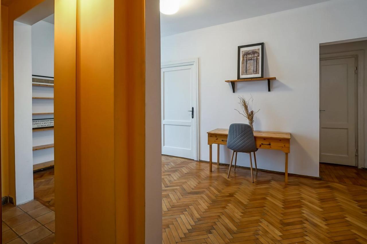 Apartament Universitate - Centrul Vechi Leilighet Bucureşti Eksteriør bilde