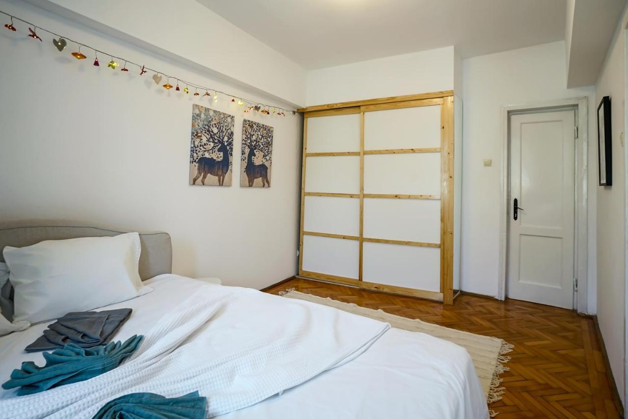Apartament Universitate - Centrul Vechi Leilighet Bucureşti Eksteriør bilde